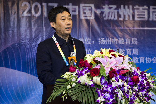 eca86b67119d1a3c1bd153.jpg