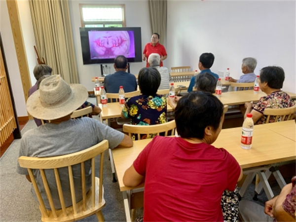 開展腦卒中健康知識講座.jpg