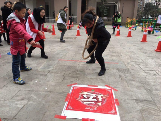 二龍戲珠喜到來-拔河.jpg