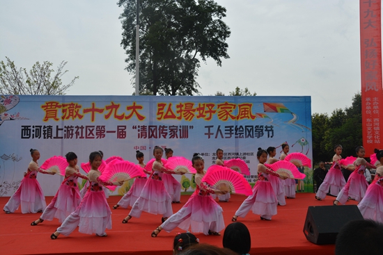 舞蹈表演.jpg