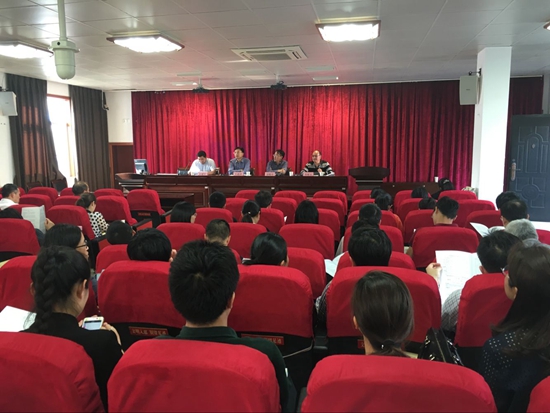 陽(yáng)明網(wǎng)校教師志愿者會(huì)議２_副本.jpg