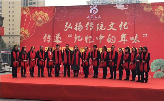 學(xué)習(xí)型“兩委”拜年.jpg