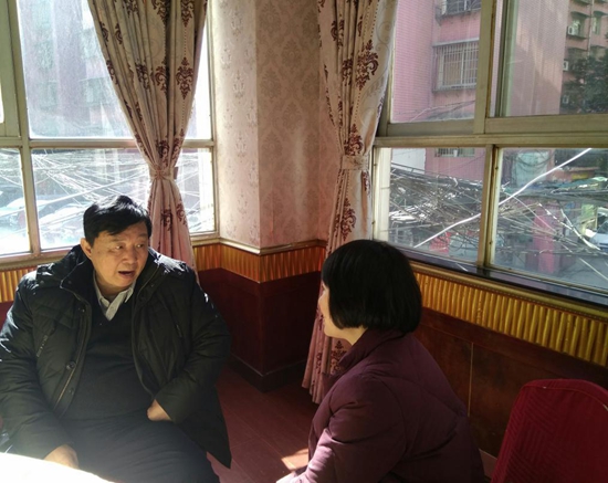 區(qū)社教中心向鄭司長(zhǎng)匯報(bào)工作.jpg