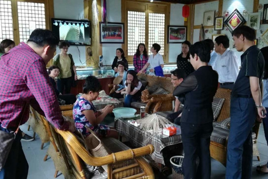 學(xué)習(xí)新繁棕編.jpg