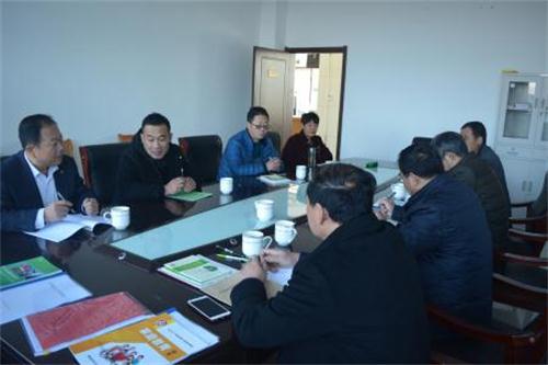 閔祥衛(wèi)院長介紹皇華社區(qū)學院的建設與發(fā)展情況.jpg