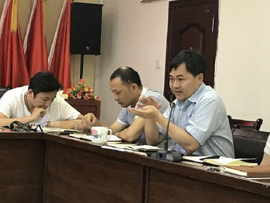 建寧街道黨工委委員、辦事處副主任李成華讀書分享：《成敗論乾隆》.jpg