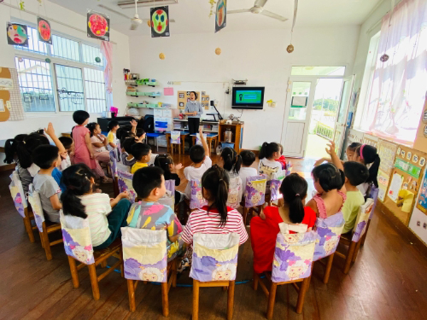消防演練進校園，安全知識從小抓.jpg