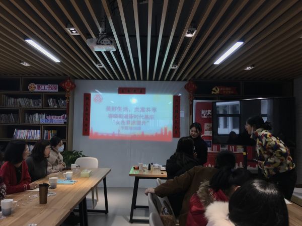 北侖區(qū)春曉街道新時代基層“女性素質(zhì)提升”專題培訓(xùn)班順利舉行.jpg