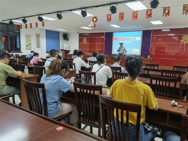 黨課送教進(jìn)社區(qū).jpg