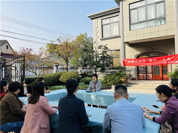 柴橋成校：巾幗宣講團進庭院宣講二十大精神_副本.jpg