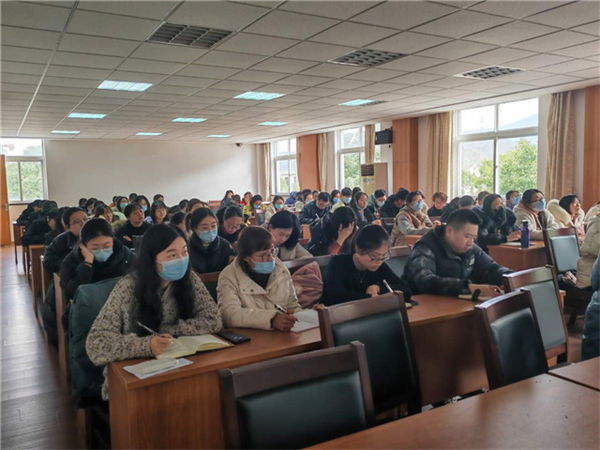 柴橋：“干貨”滿滿！社工成長營開班了！.jpg