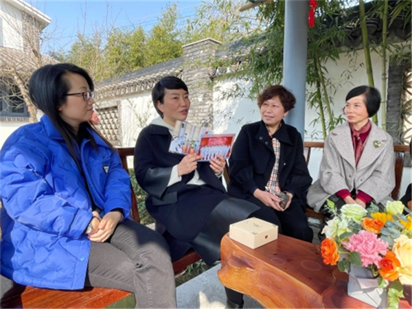 我家故事進庭院，感念黨恩數(shù)十年.jpg