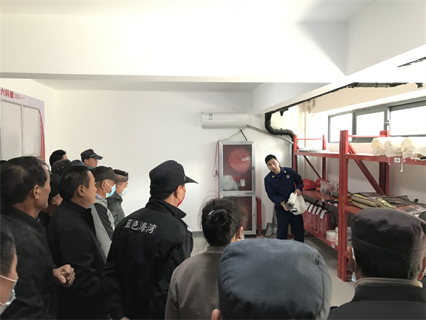 北侖區(qū)春曉：開(kāi)展微型消防站技能比武競(jìng)賽.jpg