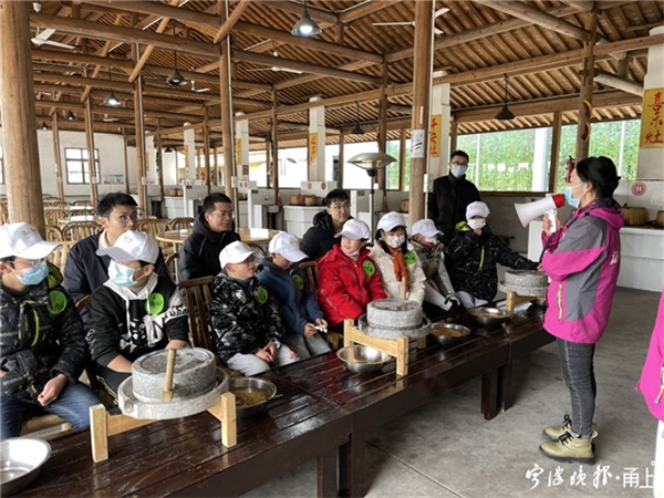 初心守護(hù)，這群“代班家長(zhǎng)”為結(jié)對(duì)兒童圓夢(mèng)1.jpg