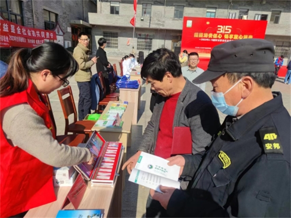 北侖區(qū)春曉：開展“禁毒鏟毒，人人有責(zé)”禁毒宣傳活動.jpg