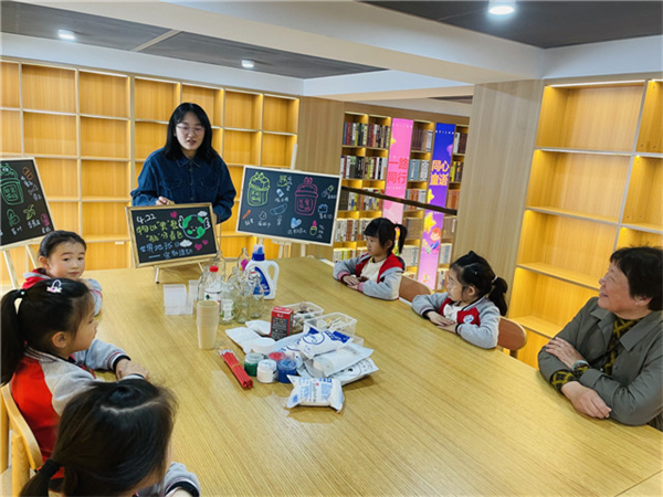 柴橋開展世界地球日宣教活動(dòng).jpg