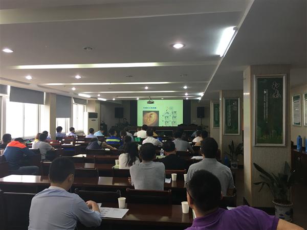 企業(yè)負(fù)責(zé)人及安全管理員安全生產(chǎn)培訓(xùn).jpg