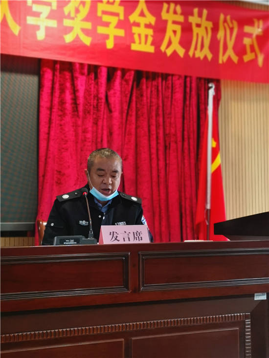 6.新生代表發(fā)言_副本.jpg