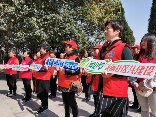 黨員志愿者表白愛國情.jpg