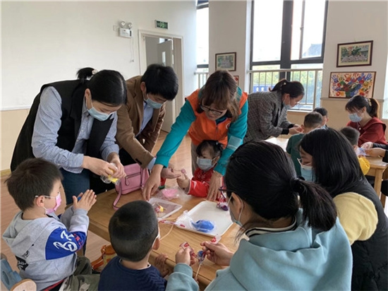 家庭養(yǎng)育健康指導(dǎo)培訓(xùn).jpg