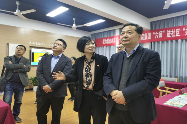 市科協(xié)領(lǐng)導(dǎo)丁海濱一行調(diào)研指導(dǎo)慢病醫(yī)防融合科技志愿服務(wù)學(xué)苑社區(qū)示范點(diǎn)工作 (1).jpg