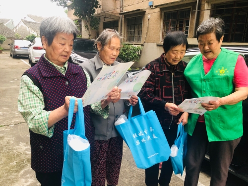 垃圾分類入戶宣傳 源頭提升分類意識.jpg