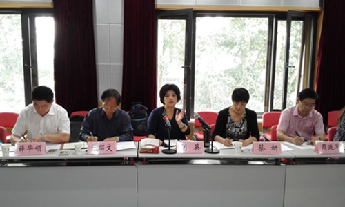 教育部職業(yè)教育與成人教育司城鄉(xiāng)社會教育處處長劉英發(fā)表講話2.jpg